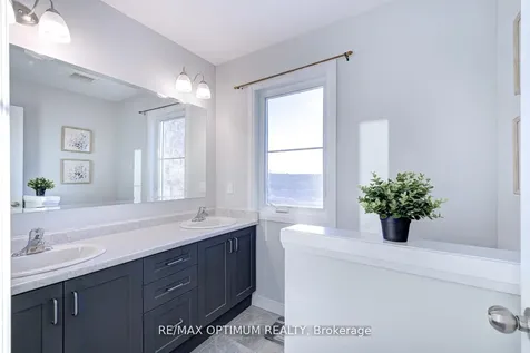 142 Queensbrook Crescent Cambridge ON N1S 0E4