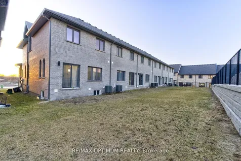 142 Queensbrook Crescent Cambridge ON N1S 0E4