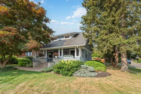 5761 Prince Edward Avenue Niagara Falls ON L2G 5J4