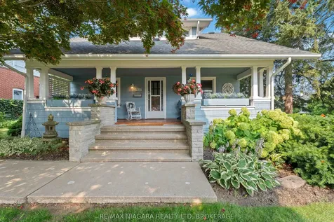 5761 Prince Edward Avenue Niagara Falls ON L2G 5J4