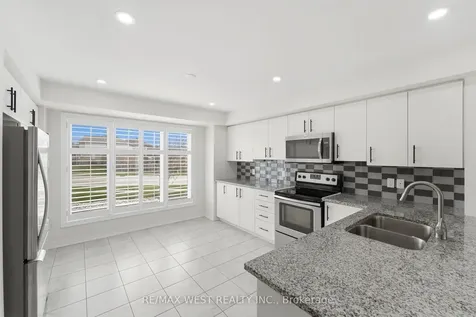 156 Watson Parkway N Guelph ON N1E 0P6