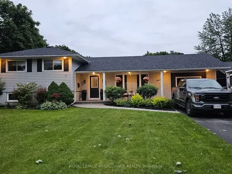 11 Stavebank Road Belleville ON K8P 2N7