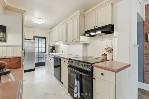 1266 Scenic Drive Hamilton ON L9K 1J6