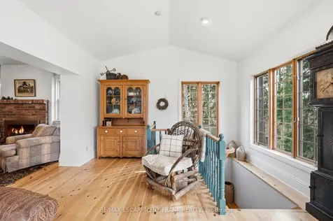 1266 Scenic Drive Hamilton ON L9K 1J6