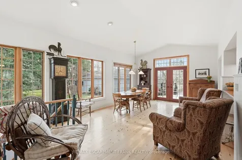 1266 Scenic Drive Hamilton ON L9K 1J6