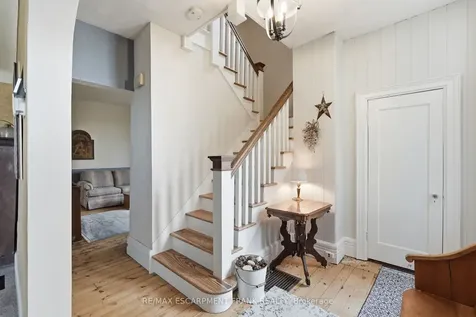 1266 Scenic Drive Hamilton ON L9K 1J6