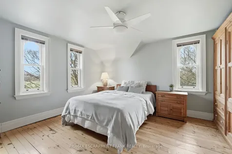 1266 Scenic Drive Hamilton ON L9K 1J6