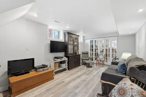 1266 Scenic Drive Hamilton ON L9K 1J6