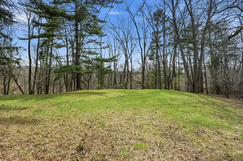 1266 Scenic Drive Hamilton ON L9K 1J6