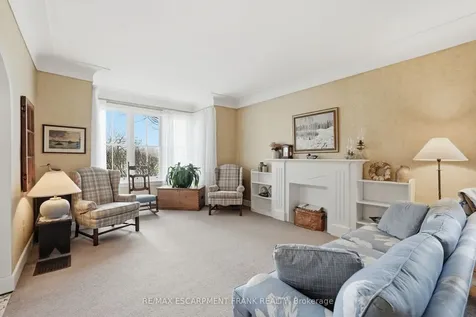 1266 Scenic Drive Hamilton ON L9K 1J6