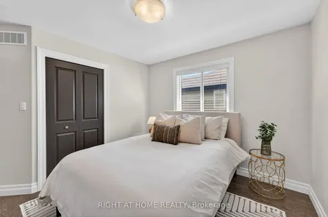 27 Woodburn Drive Quinte West ON K8V 0E1