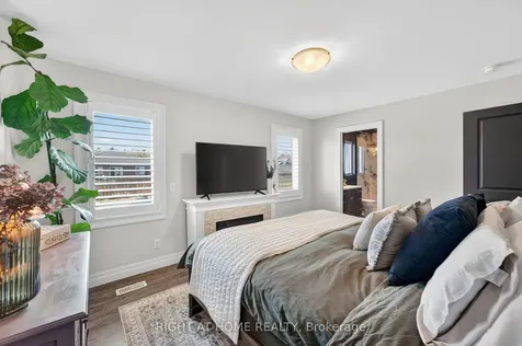 27 Woodburn Drive Quinte West ON K8V 0E1