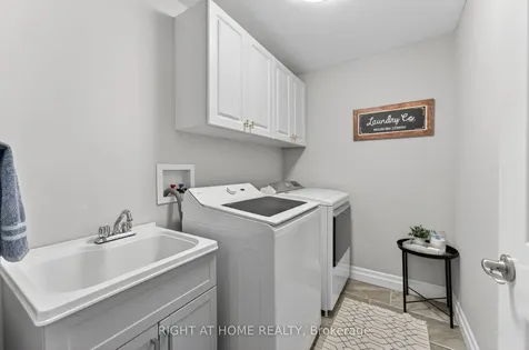 27 Woodburn Drive Quinte West ON K8V 0E1