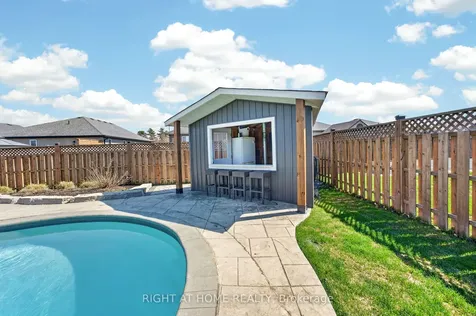 27 Woodburn Drive Quinte West ON K8V 0E1