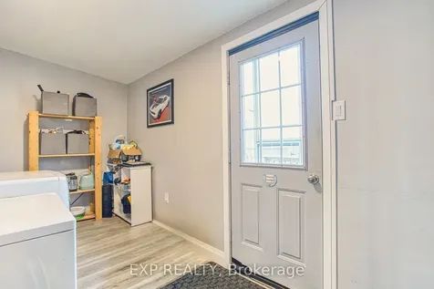 352 Fairfield Avenue Hamilton ON L8H 5H8
