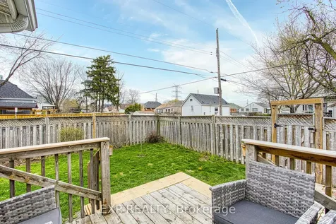 352 Fairfield Avenue Hamilton ON L8H 5H8