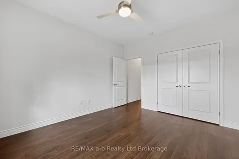 111 King Street East, Unit 14 Street Ingersoll ON N5C 1G8