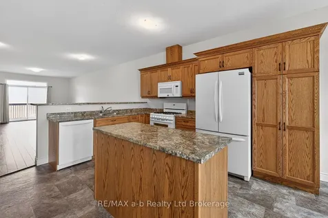 111 King Street East, Unit 14 Street Ingersoll ON N5C 1G8