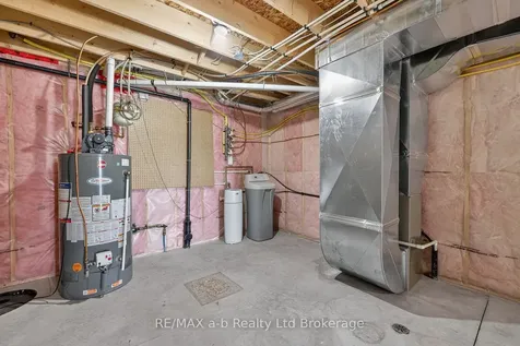 111 King Street East, Unit 14 Street Ingersoll ON N5C 1G8