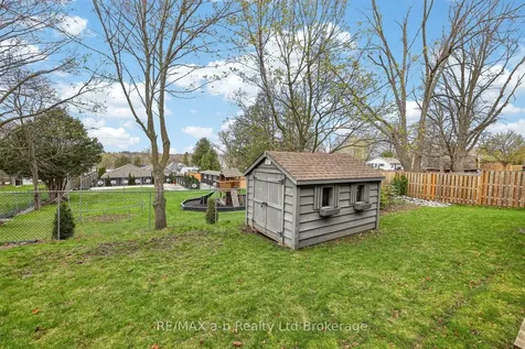 111 King Street East, Unit 14 Street Ingersoll ON N5C 1G8
