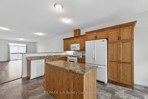 111 King Street East, Unit 14 Street Ingersoll ON N5C 1G8