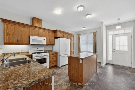 111 King Street East, Unit 14 Street Ingersoll ON N5C 1G8