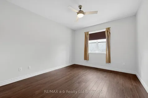 111 King Street East, Unit 14 Street Ingersoll ON N5C 1G8