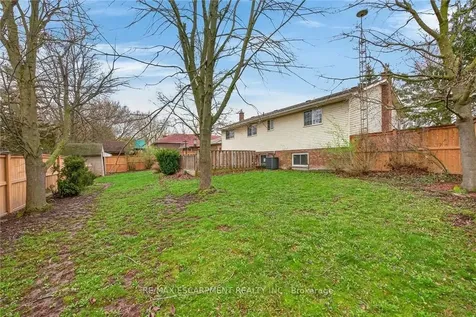 31 Killins Street West Lincoln ON L0R 2A0