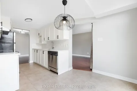 352 Forestbrook Street Kanata ON K2K 0B8