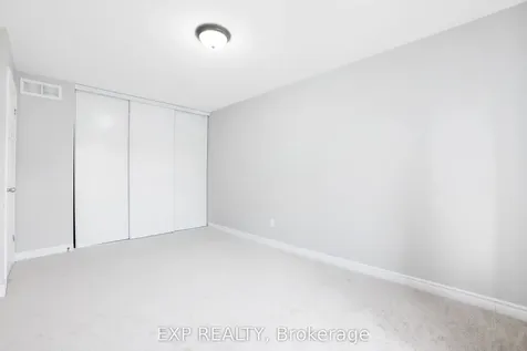 352 Forestbrook Street Kanata ON K2K 0B8