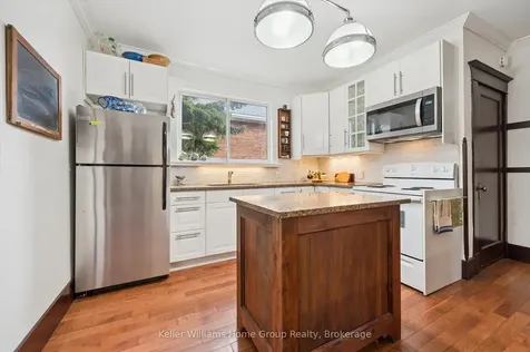 199 St George Street W Centre Wellington ON N1M 1H8
