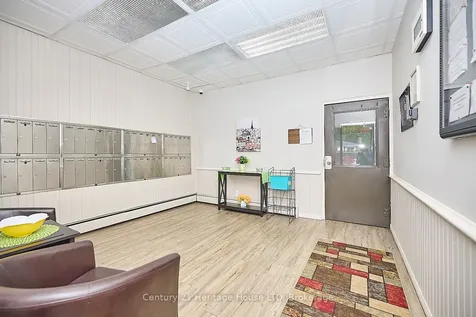 6 Westlake Lane St. Catharines ON L2N 5S3
