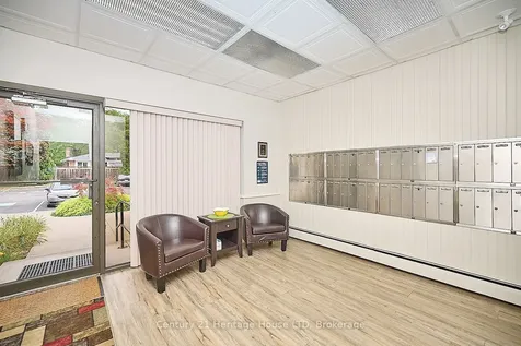 6 Westlake Lane St. Catharines ON L2N 5S3