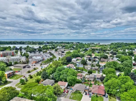 6 Westlake Lane St. Catharines ON L2N 5S3