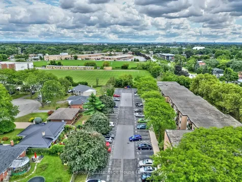 6 Westlake Lane St. Catharines ON L2N 5S3