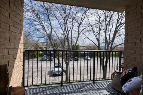 6 Westlake Lane St. Catharines ON L2N 5S3