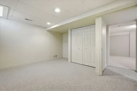 17 Parkside Drive Guelph ON N1G 4X7