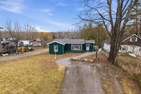 296 High Street Georgian Bay ON P0C 1H0