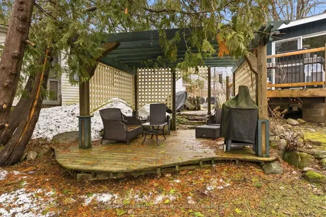 296 High Street Georgian Bay ON P0C 1H0