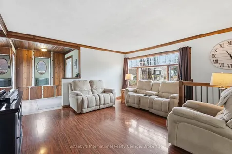 296 High Street Georgian Bay ON P0C 1H0