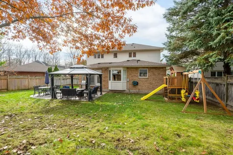 17 Allison Court Strathroy-caradoc ON N7G 4C2