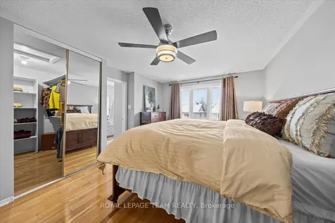 8 Crownridge Drive Kanata ON K2M 2M8