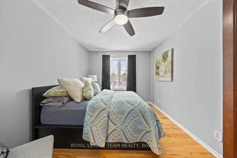 8 Crownridge Drive Kanata ON K2M 2M8