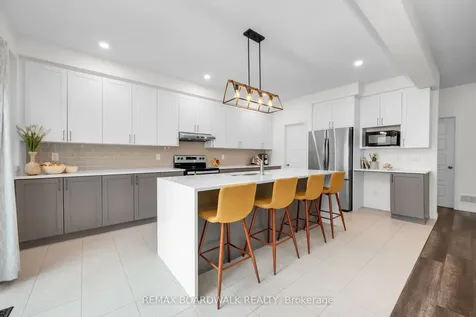 302 Haliburton Heights Kanata ON K2S 1S3