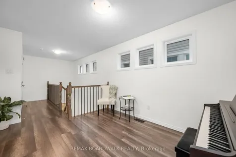302 Haliburton Heights Kanata ON K2S 1S3
