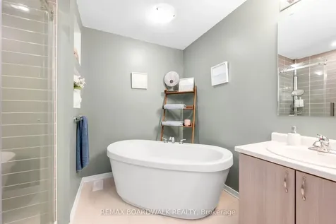 302 Haliburton Heights Kanata ON K2S 1S3