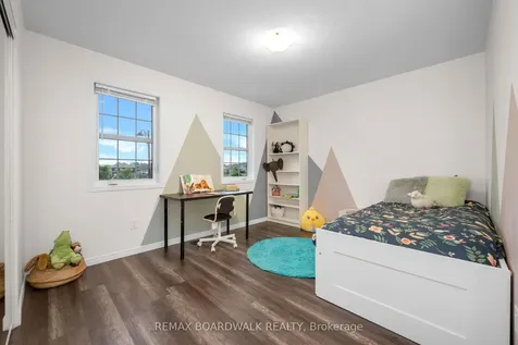 302 Haliburton Heights Kanata ON K2S 1S3