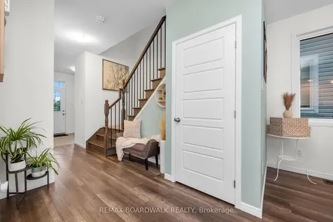 302 Haliburton Heights Kanata ON K2S 1S3