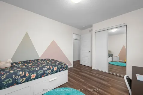 302 Haliburton Heights Kanata ON K2S 1S3