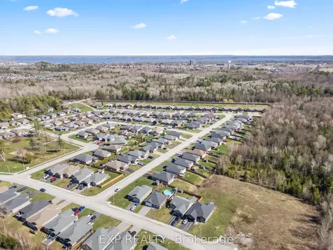 47 Birchmount Street Quinte West ON K8V 0C6